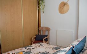 Lunaroom Center & Quiet Guesthouse